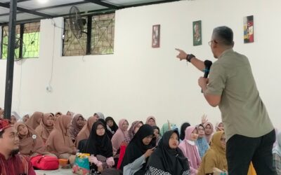 Gathering Tenaga Kependidikan Yayasan Masjid Mujahidin.